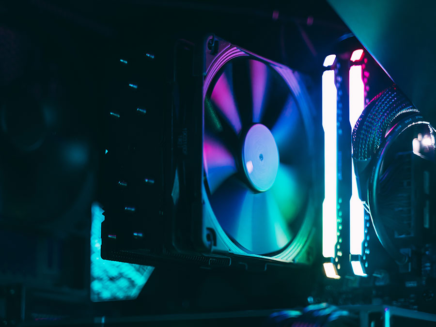 Componenti PC gaming di alta qualità - scheda video, ventole e dissipatori